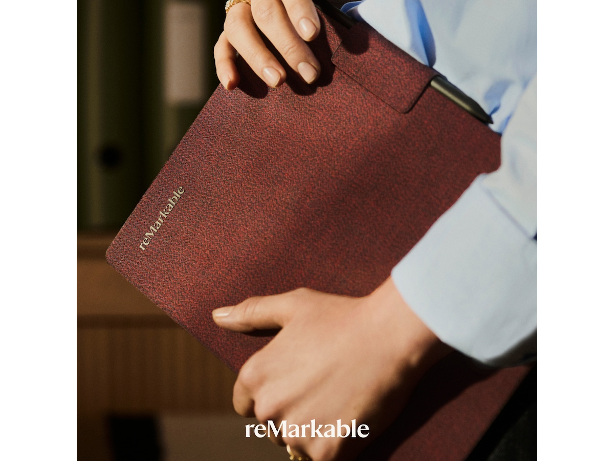 reMarkable Paper Pro Book Folio (vinröd) Digitala anteckningsblock och tillbehör