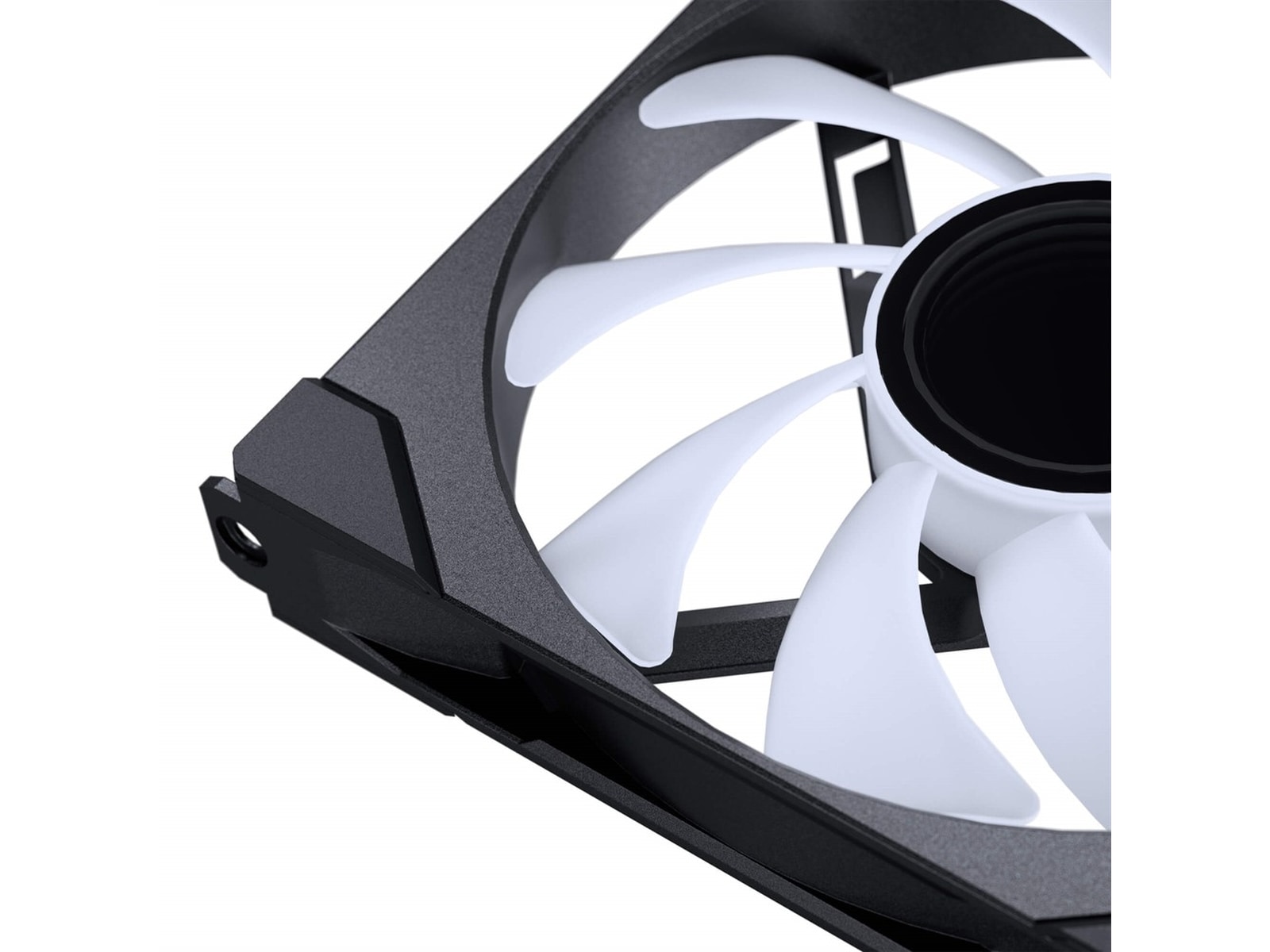 Phanteks M25 Gen2 140mm DRGB Fläkt 3pk (svart) Fläkt