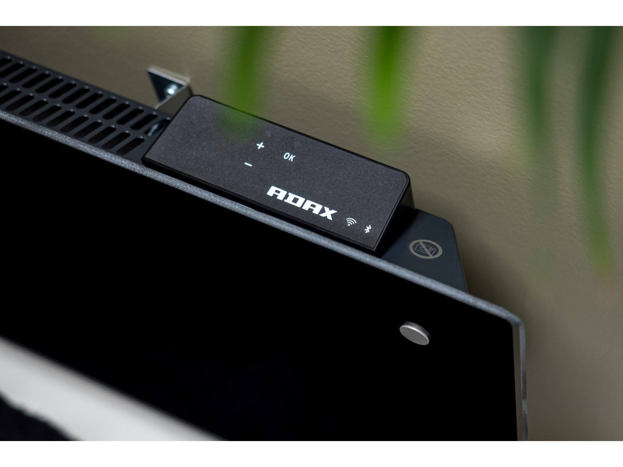 Adax Clea L WiFi Glas Panelelement 800W (svart) Panelelement