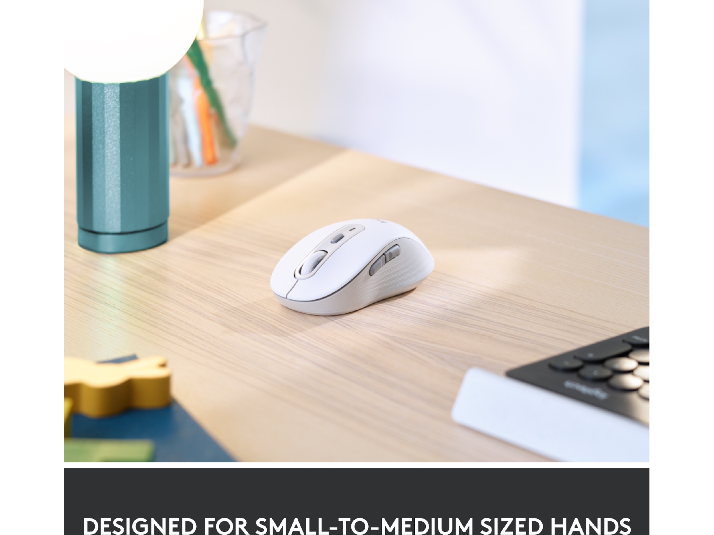 Logitech Signature M650 Medium  trådlös mus Offwhite Mus