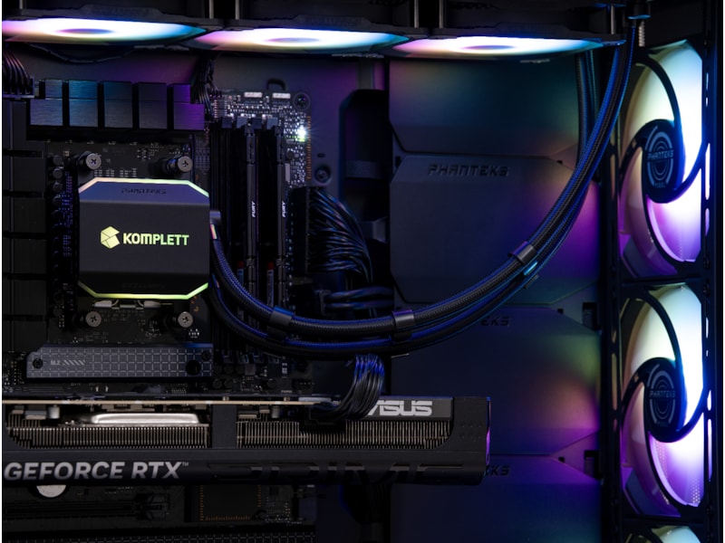 Komplett-PC Epic Gaming i330 RGB Gamingdator stationär