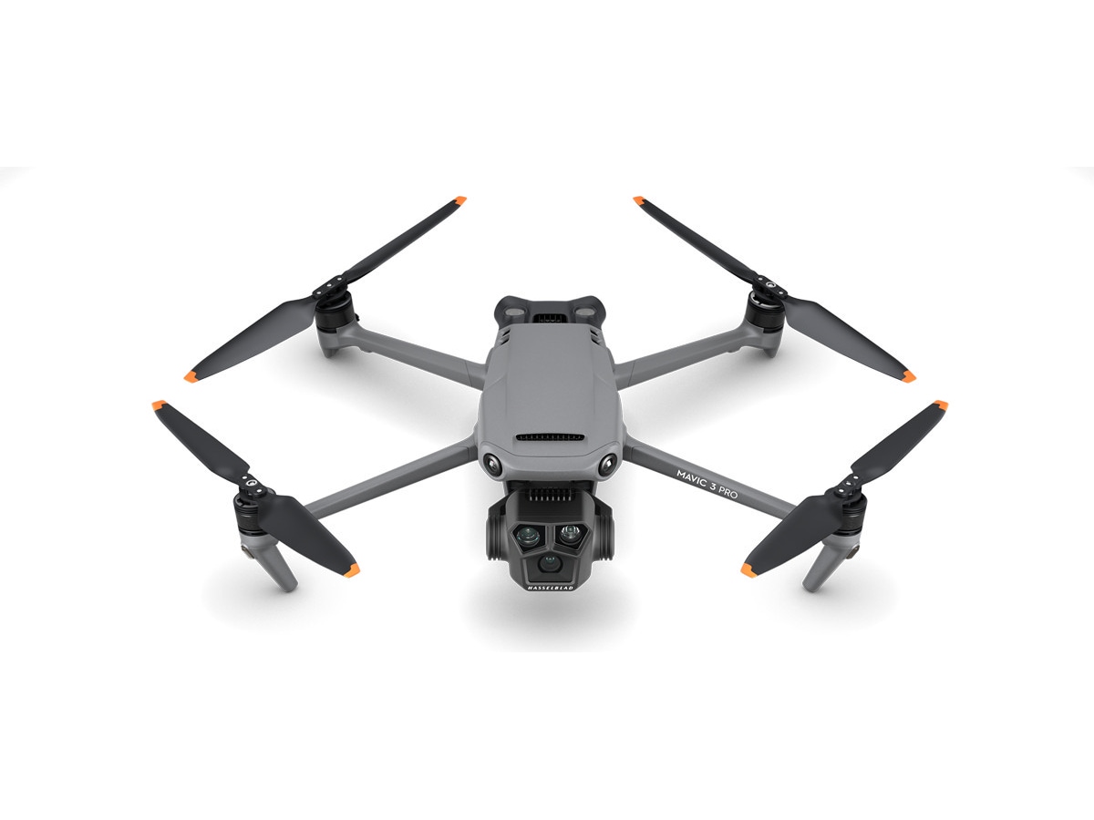DJI Mavic 3 Pro Fly More Combo (DJI RC PRO) Drönare