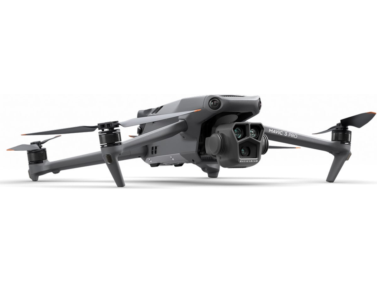 DJI Mavic 3 Pro Fly More Combo (DJI RC PRO) Drönare