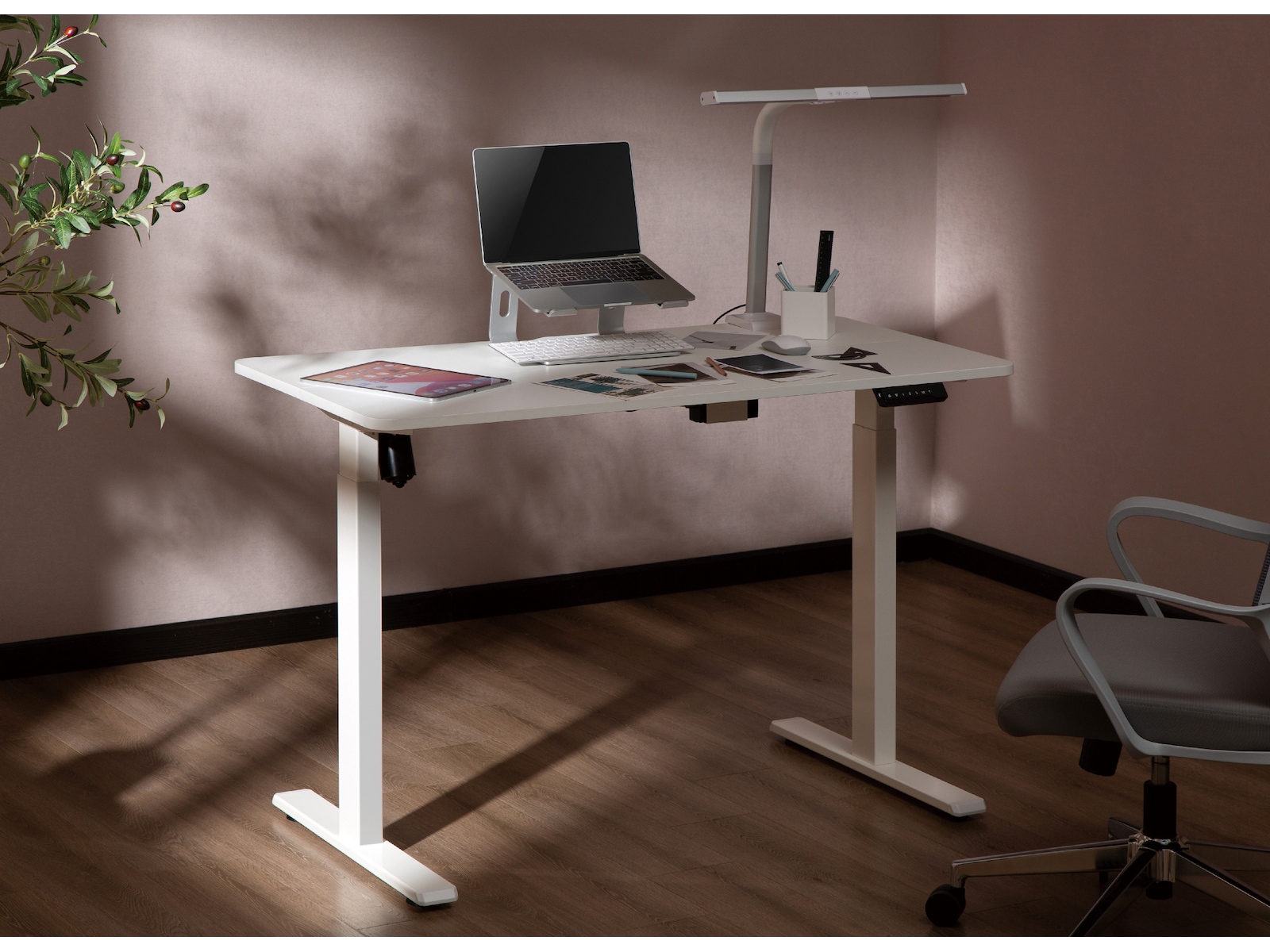 Ergonomiskt höj-/sänkbord 150cm (vit) Skrivbord