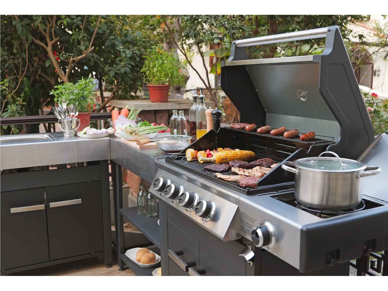 Austin and Barbeque Gasolgrill med 8 + 2 brännare & funktioner Utomhusgrillar