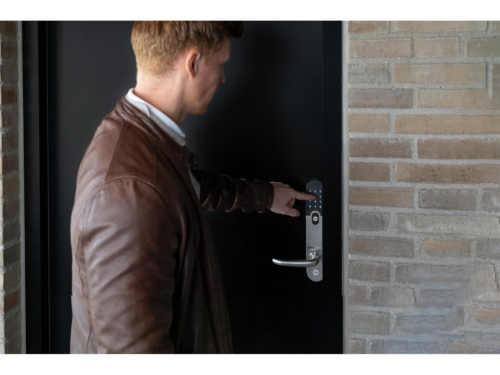 Yale Entrus smart dörrlås (sort) Elektroniskt dörrlås