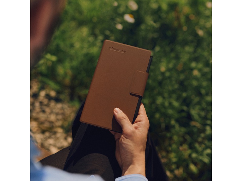 reMarkable Paper Pro Move Book Folio (burgunder) Tillbehör till digitala anteckningsblock