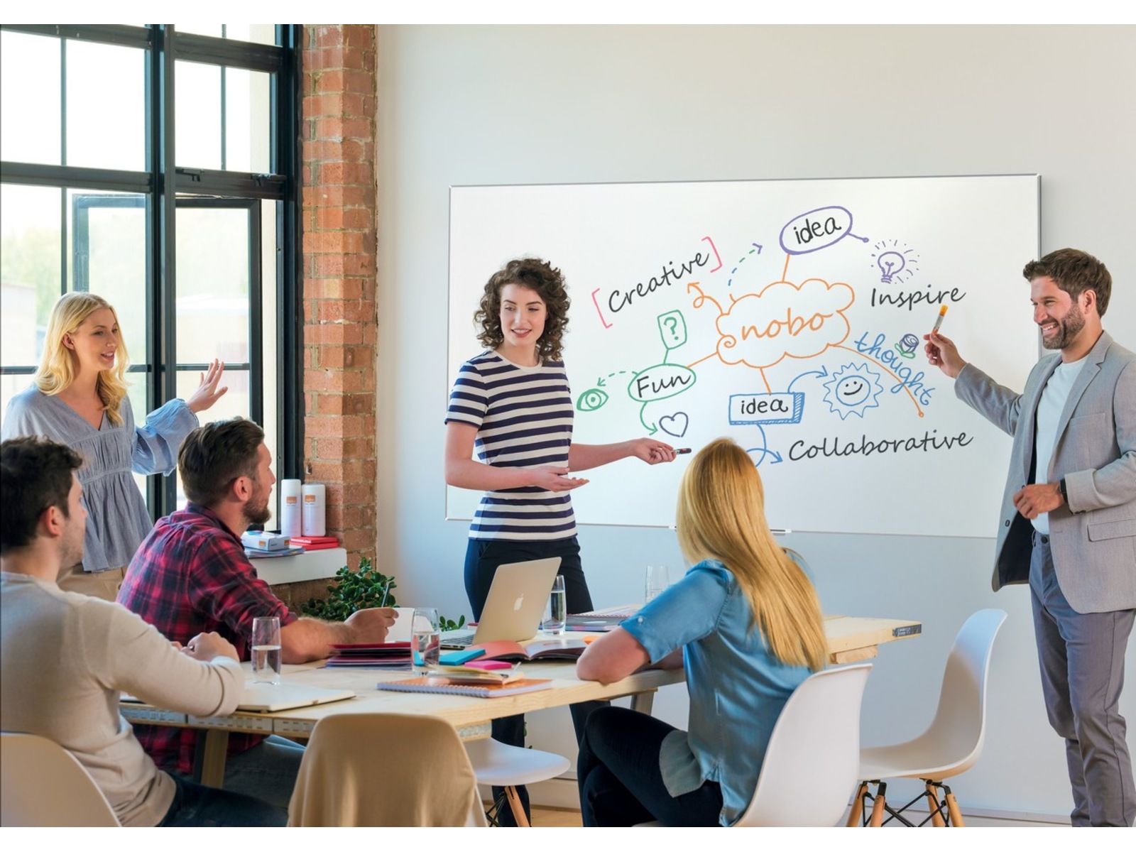 Nobo Whiteboard Impression Pro Widescreen 32" emaljerad magnetisk tavla Whiteboards