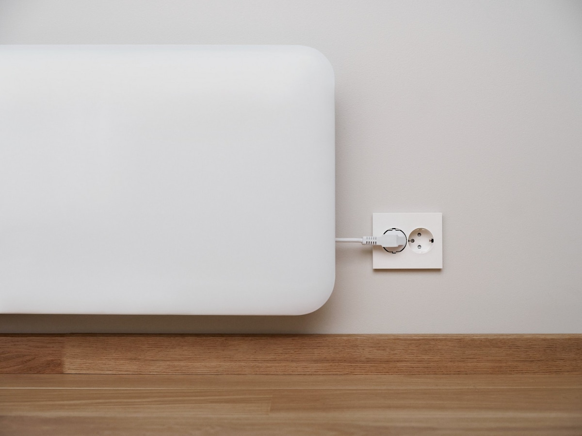 Mill Invisible WiFi Gen 3 Panelelement 2000W (vit) Panelelement