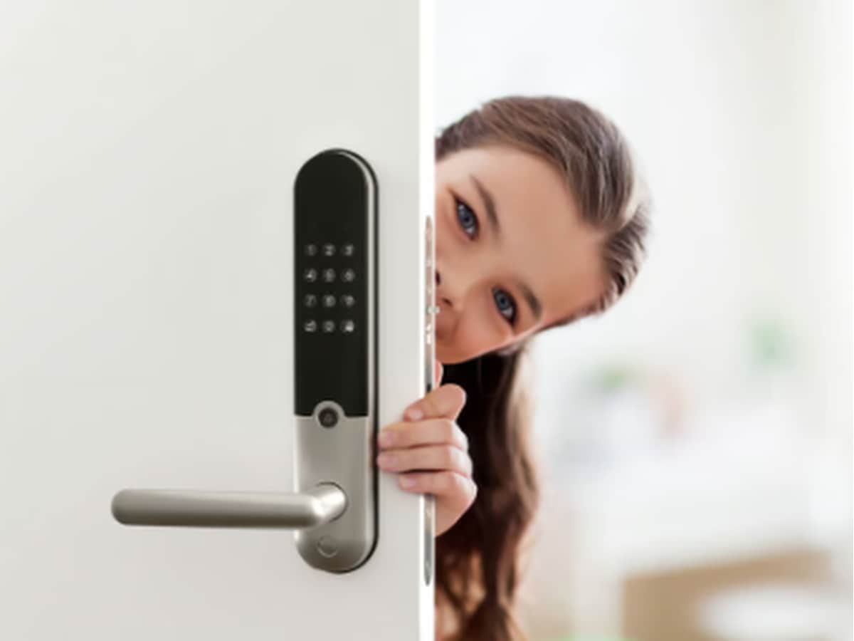 Yale Doorman L3S Flex Smart lås (borstat svart) Elektroniskt dörrlås