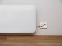 Mill Invisible WiFi Gen 3 Panelelement 2000W (vit) Panelelement