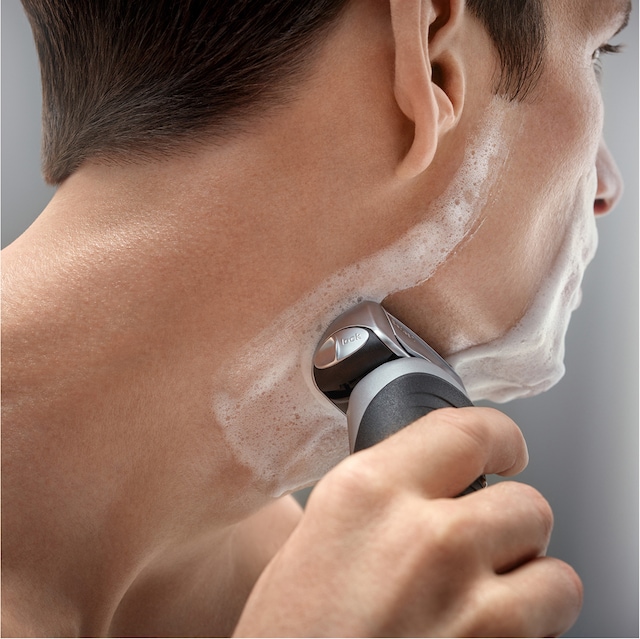 Braun wet and dry shaver