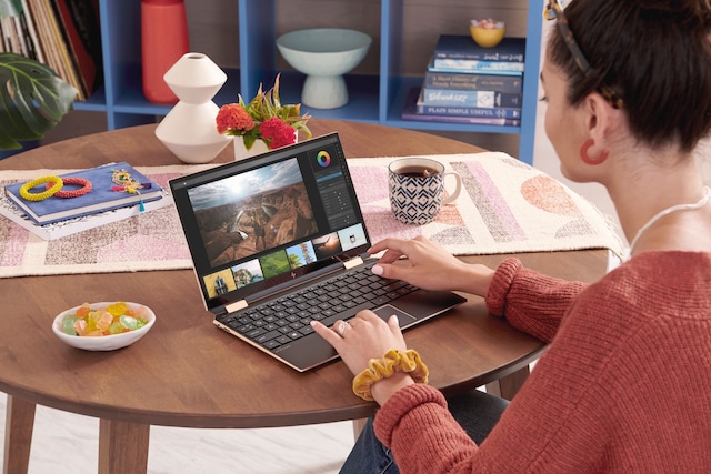 HP Spectre x360 13-aw2023no 13,3" Intel Core i7 11th Gen. HP Spectre x360 13-aw2023no 13,3" Intel Core i7 11th Gen.