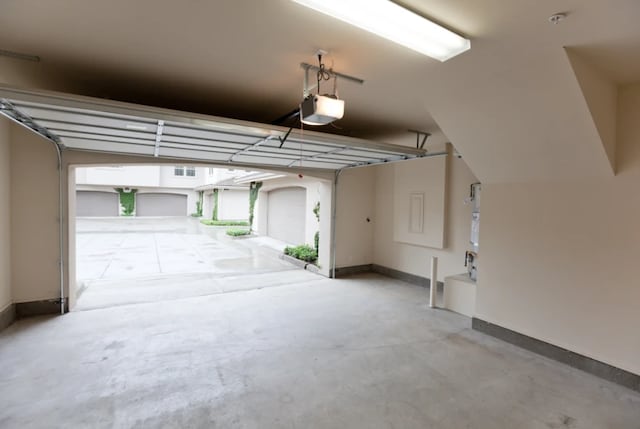 Styr din garageport på distans