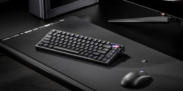 ASUS ROG Azoth Extreme ASUS ROG Azoth Extreme